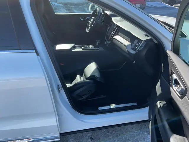 2020 Volvo XC60 T6 Inscription - Photo 13
