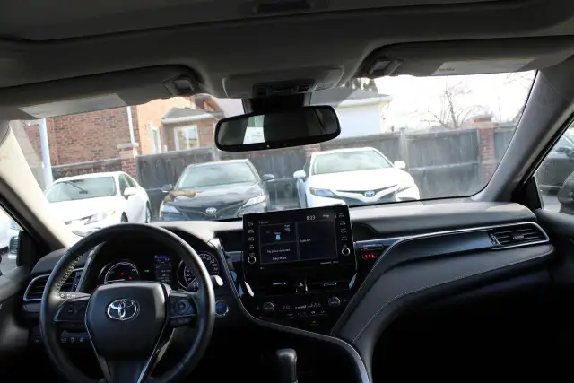 2024 Toyota Camry HYBRID SE - Photo 8