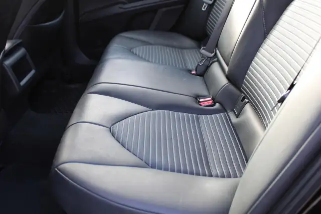 2024 Toyota Camry HYBRID SE - Photo 9