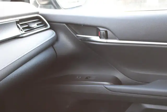 2024 Toyota Camry HYBRID SE - Photo 10