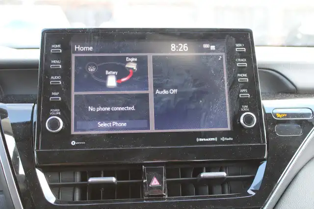 2024 Toyota Camry HYBRID SE - Photo 17