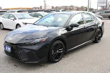 2025 Toyota Camry SE hybrid with sunroof - Photo 2