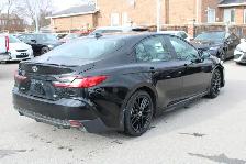 2025 Toyota Camry SE hybrid with sunroof - Photo 3