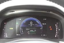 2025 Toyota Camry SE hybrid with sunroof - Photo 8