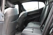 2025 Toyota Camry SE hybrid with sunroof - Photo 12