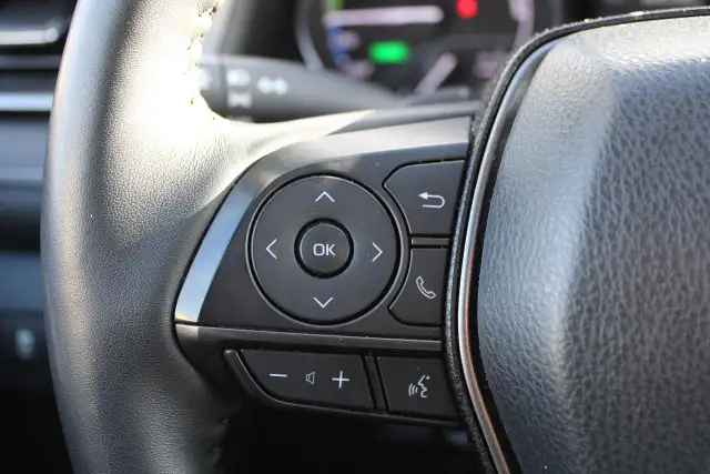 2024 Toyota Camry HYBRID SE - Photo 11