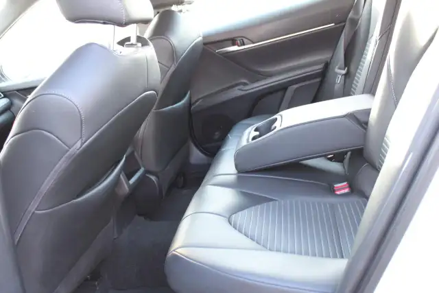 2024 Toyota Camry HYBRID SE - Photo 14