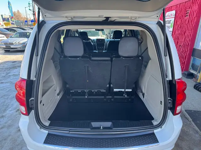 2014 Dodge Grand Caravan SXT Premium - Photo 17