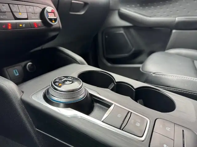 2021 Ford Escape SEL - Photo 11