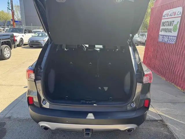 2021 Ford Escape SEL - Photo 17