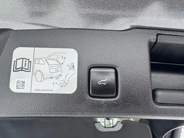 2021 Ford Escape SEL - Photo 18