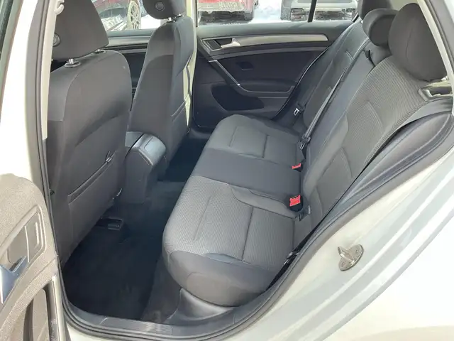 2018 Volkswagen Golf - Photo 10