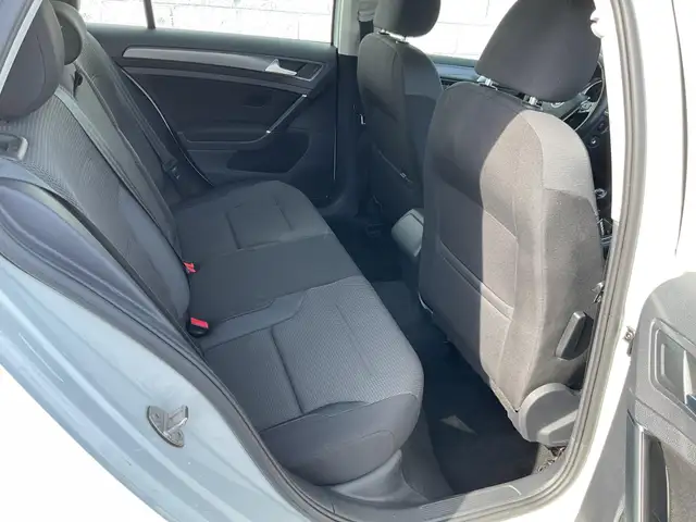 2018 Volkswagen Golf - Photo 11