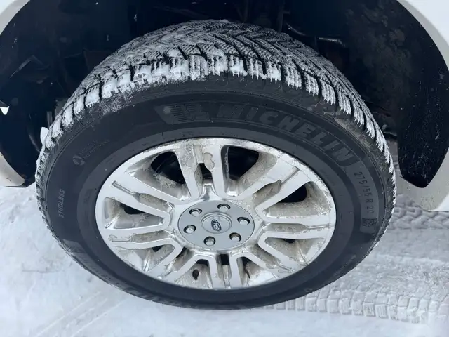 2012 Ford F-150 Platinum - Photo 19