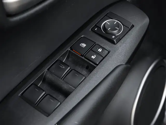 2015 Lexus NX 200T|LEATHER|BACKUP|HEATED SEATS|POWER SUNROOF|CLE - Photo 12