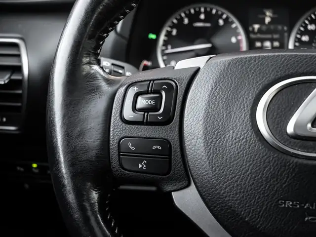 2015 Lexus NX 200T|LEATHER|BACKUP|HEATED SEATS|POWER SUNROOF|CLE - Photo 16