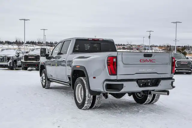 2026 GMC Sierra 3500HD Denali - Photo 6