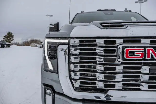 2026 GMC Sierra 3500HD Denali - Photo 11
