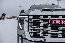 2026 GMC Sierra 3500HD Denali - Photo 11