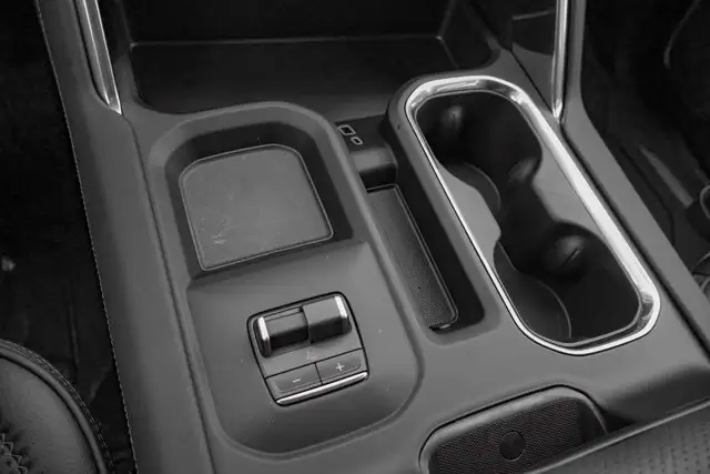 2026 GMC Sierra 3500HD Denali - Photo 28
