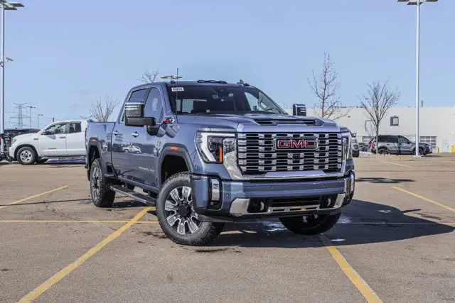 2026 GMC Sierra 3500HD Denali - Photo 2