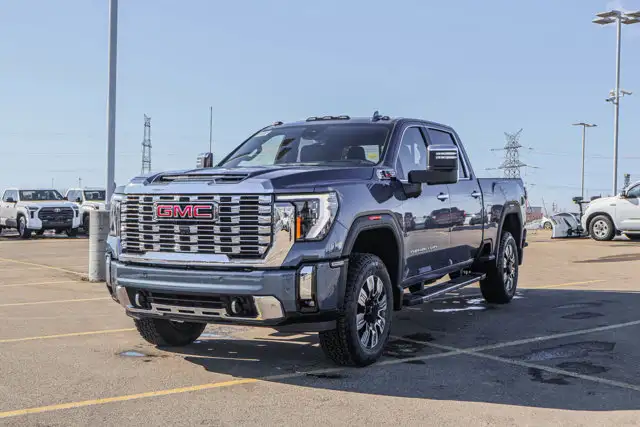 2026 GMC Sierra 3500HD Denali - Photo 4