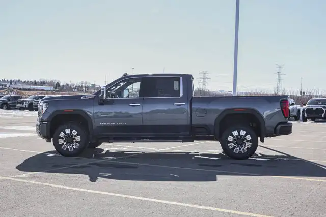2026 GMC Sierra 3500HD Denali - Photo 5