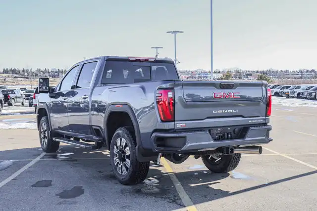 2026 GMC Sierra 3500HD Denali - Photo 6