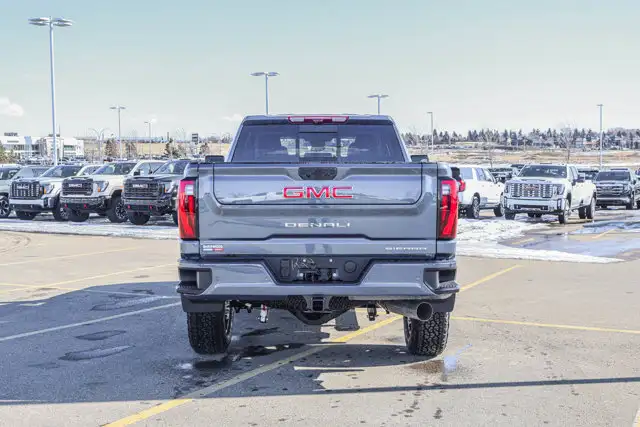 2026 GMC Sierra 3500HD Denali - Photo 7