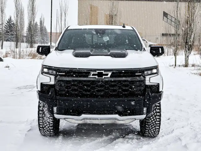 2026 Chevrolet Silverado 1500 ZR2 - Photo 3