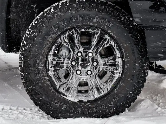 2026 Chevrolet Silverado 1500 ZR2 - Photo 6