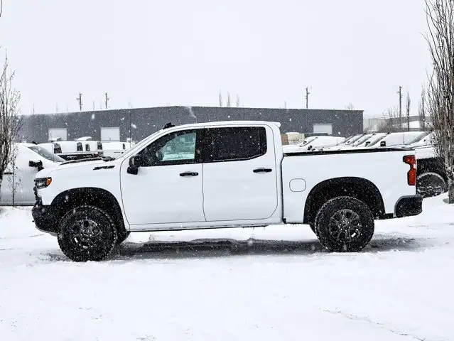 2026 Chevrolet Silverado 1500 ZR2 - Photo 10