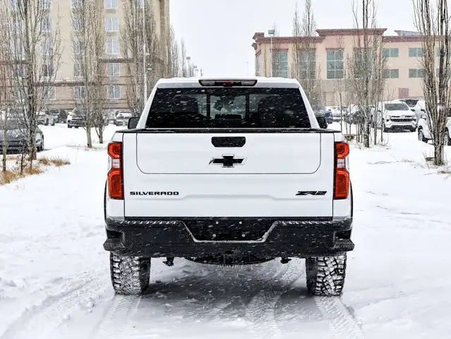2026 Chevrolet Silverado 1500 ZR2 - Photo 12