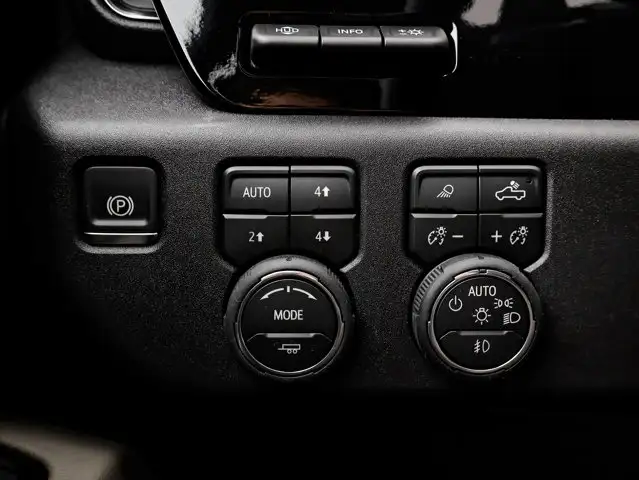 2026 Chevrolet Silverado 1500 ZR2 - Photo 21