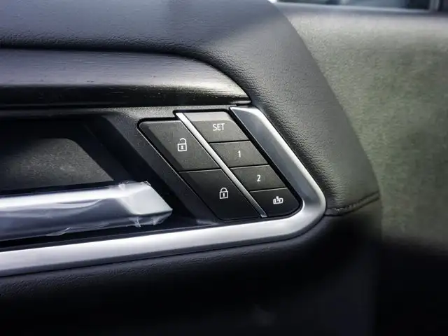 2026 GMC Sierra 3500HD Denali - Photo 16
