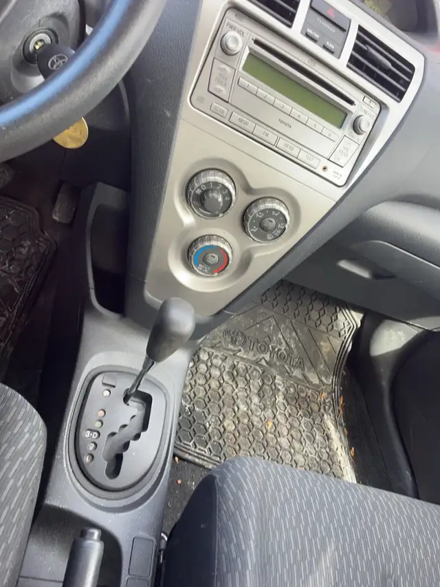 2009 Toyota Yaris - Photo 12