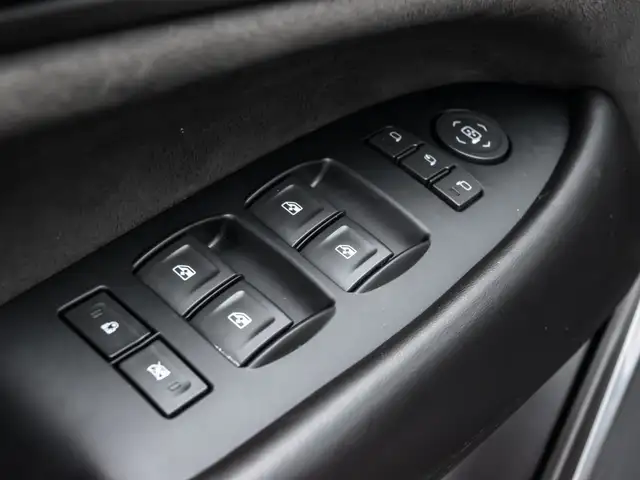 2017 Cadillac Escalade PLATINUM|NAV|ROOF|ACC|B.SPOT|BACKUP|LOADE - Photo 13