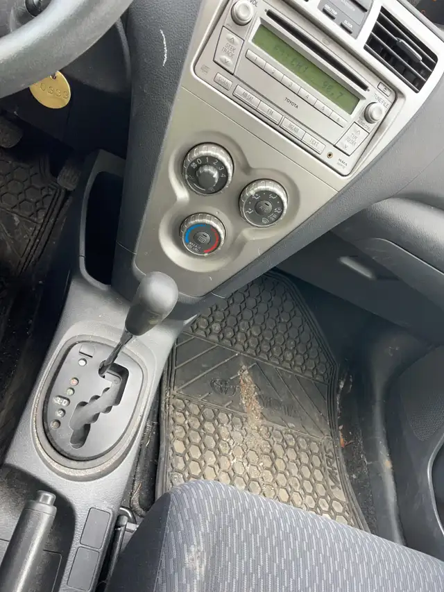 2009 Toyota Yaris - Photo 12