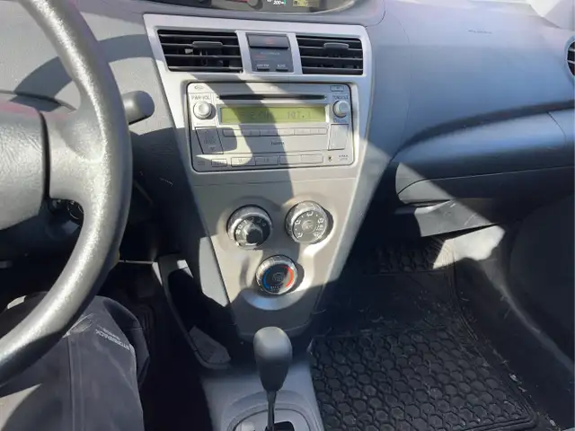 2009 Toyota Yaris - Photo 12
