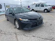 2019 Toyota Camry - Photo 3