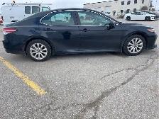 2019 Toyota Camry - Photo 4