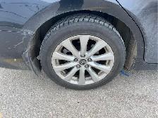 2019 Toyota Camry - Photo 17