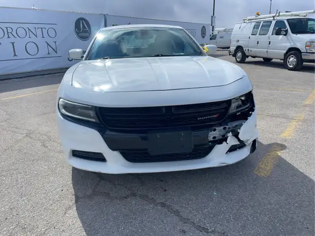 2017 Dodge Charger - Photo 2