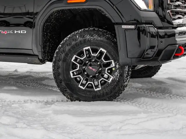 2026 GMC Sierra 2500HD AT4X - Photo 9