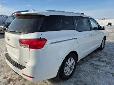 2016 Kia Sedona - Photo 5