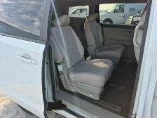 2016 Kia Sedona - Photo 25