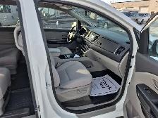 2016 Kia Sedona - Photo 26