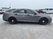 2016 Ford Taurus - Photo 4