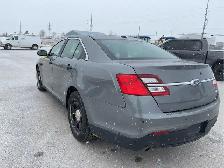 2016 Ford Taurus - Photo 7