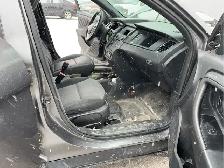 2016 Ford Taurus - Photo 17